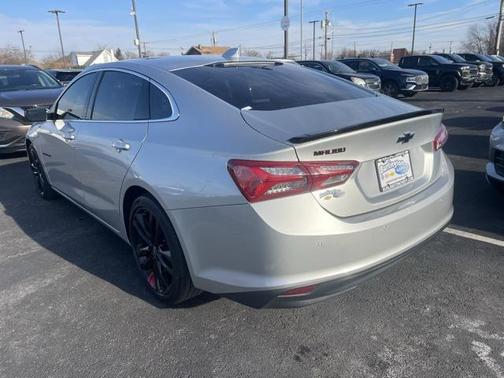 2022 Chevrolet Malibu FWD LT
