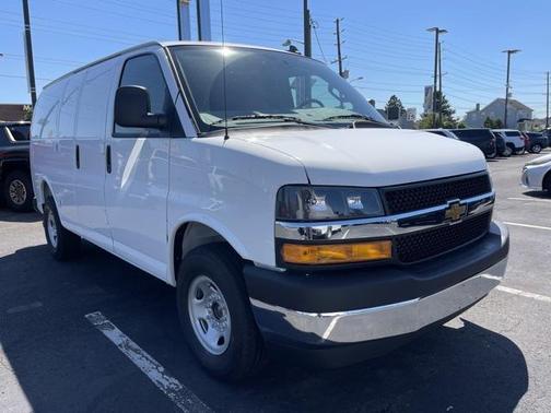 2025 Chevrolet Express 2500 RWD 2500 Regular Wheelbase WT