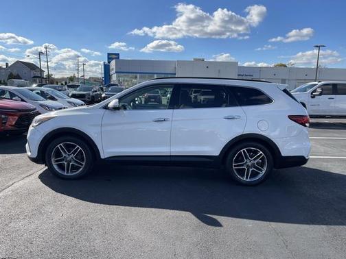2017 Hyundai SANTA FE SE Ultimate