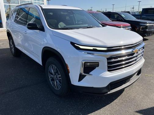 2025 Chevrolet Traverse LT