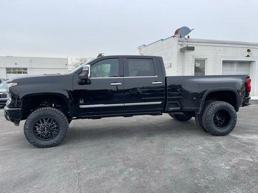 Black 2026 Chevrolet Silverado 3500 High Country