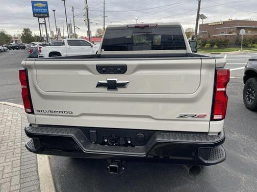 2026 Chevrolet Silverado 2500 Crew Cab, Standard Bed, XR2, 4WD