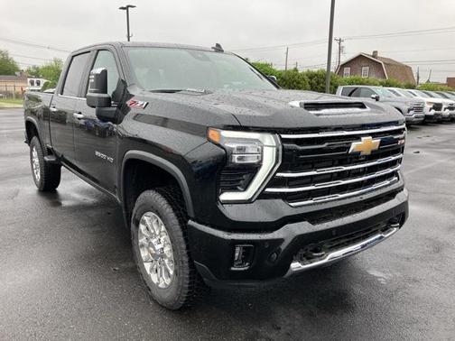 2025 Chevrolet Silverado 3500 LT