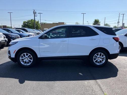 2022 Chevrolet Equinox LS