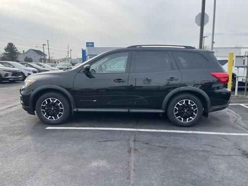 2020 Nissan Pathfinder SL 4WD