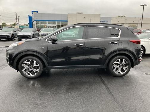 2022 Kia Sportage EX
