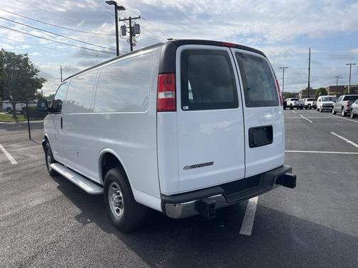 2023 Chevrolet Express 2500 RWD 2500 Regular Wheelbase WT