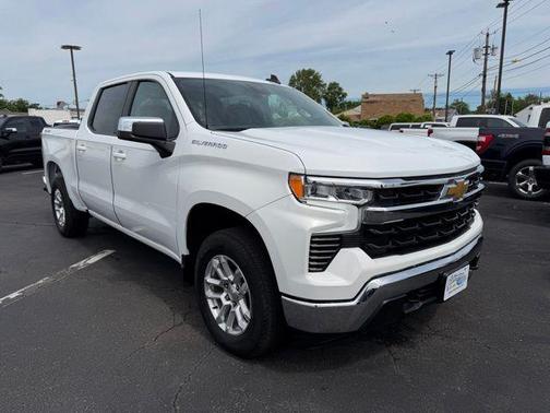 Summit White 2023 Chevrolet Silverado 1500 LT