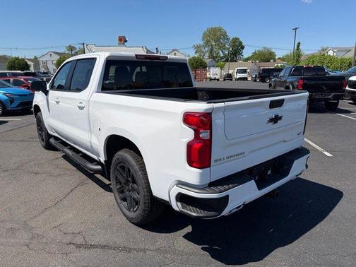 Summit White 2026 Chevrolet Silverado 1500 RST