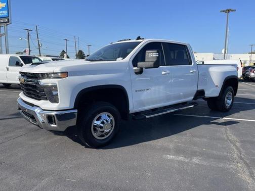 2025 Chevrolet Silverado 3500 LT