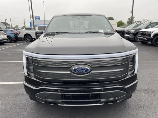 2023 Ford F-150 Lightning LARIAT