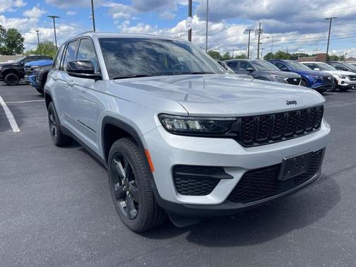 2023 Jeep Grand Cherokee Altitude
