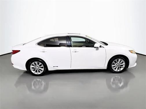 2013 Lexus ES 300h Base