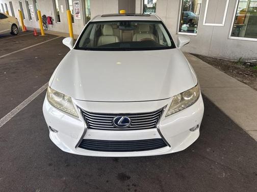 2013 Lexus ES 300h Base