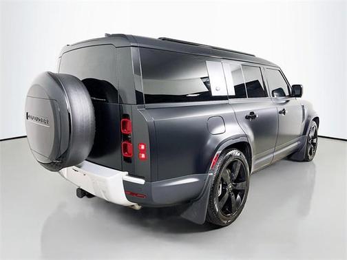 2024 Land Rover Defender 130 P400 S