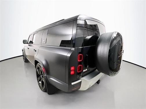 2024 Land Rover Defender 130 P400 S