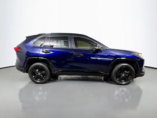 2019 Toyota RAV4 Hybrid SE