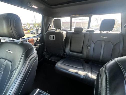 2017 Ford F-150 Platinum