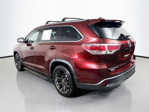 Ooh La La Rouge Mica 2015 Toyota Highlander Limited Platinum