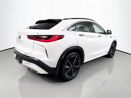 2022 INFINITI QX55 LUXE