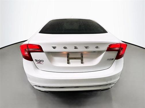 2017 Volvo S60 Inscription T5