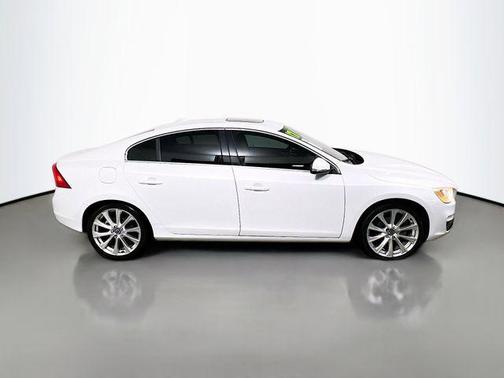 2017 Volvo S60 Inscription T5