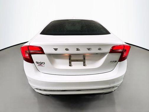 2017 Volvo S60 Inscription T5