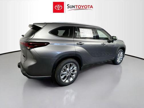 2026 Toyota Highlander Hybrid Limited
