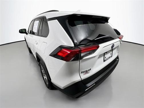 2023 Toyota RAV4 Hybrid XLE