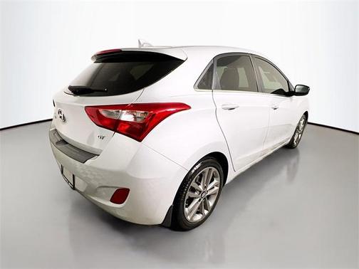 2016 Hyundai Elantra GT Base