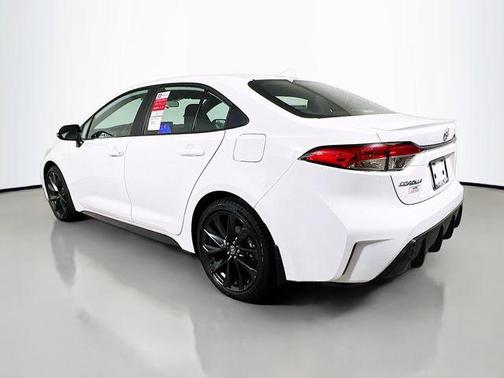 Ice 2026 Toyota Corolla SE