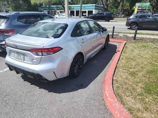 Classic Silver Metallic 2025 Toyota Corolla Hybrid SE