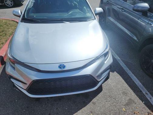 Classic Silver Metallic 2025 Toyota Corolla Hybrid SE