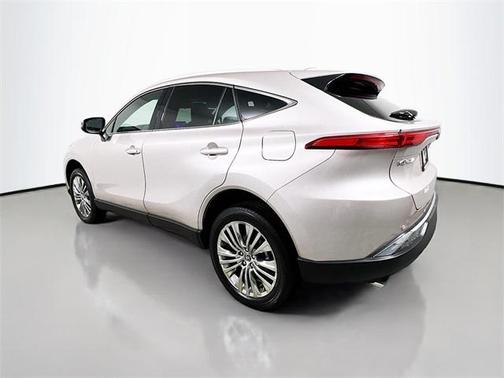 2023 Toyota Venza LE