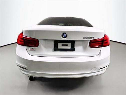 2018 BMW 320 i
