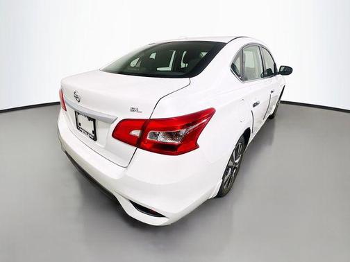 Aspen White 2017 Nissan Sentra SL