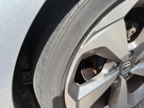 Lunar Silver Metallic 2018 Honda Accord Touring 2.0T