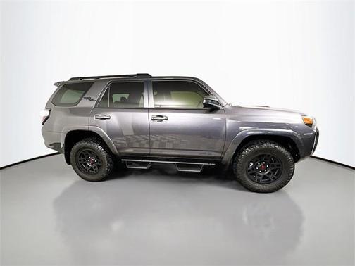 2022 Toyota 4Runner TRD Off Road