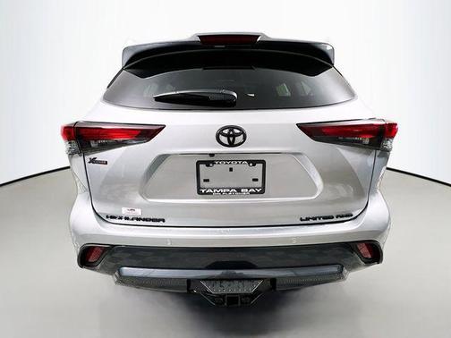 2025 Toyota Highlander Limited