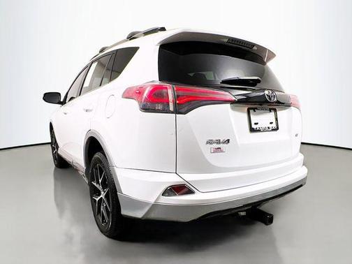 2018 Toyota RAV4 SE