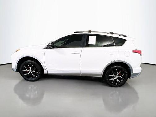 2018 Toyota RAV4 SE