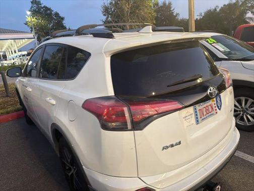 2018 Toyota RAV4 SE