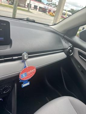 2019 Toyota Yaris Sedan LE
