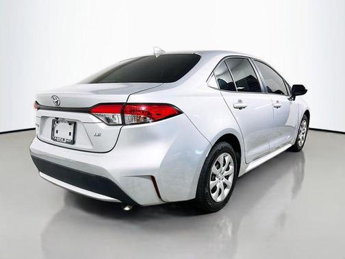 Classic Silver Metallic 2020 Toyota Corolla LE