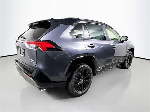 2025 Toyota RAV4 Hybrid SE