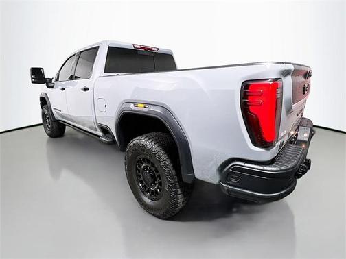 2024 GMC Sierra 2500 AT4