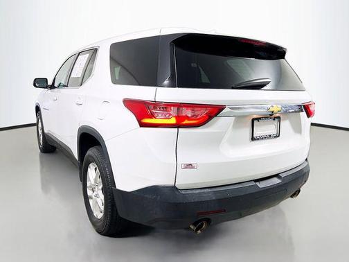 Summit White 2019 Chevrolet Traverse LS