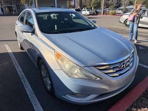 2011 Hyundai SONATA Limited