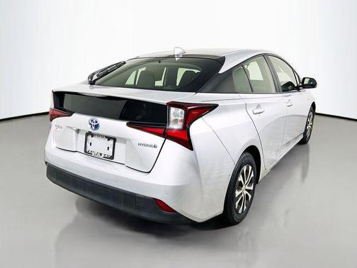 2020 Toyota Prius LE