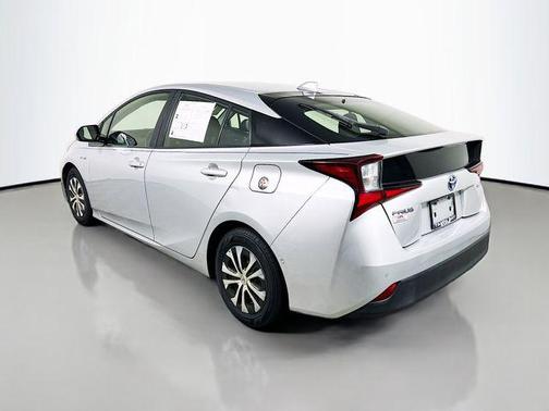 2020 Toyota Prius LE